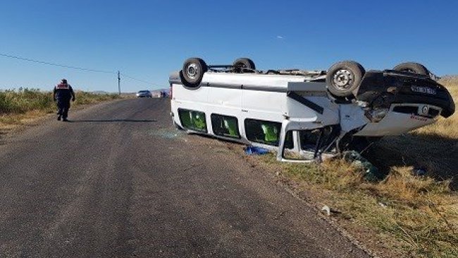 Erzincan'da kaza: Aynı aileden 12 yaralı var