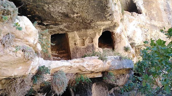 Kürt ilindeki Komagene Uygarlığı'na ait 'tripleks' mağaralara ilk kez girildi