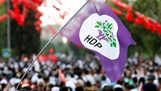 HDP'li Karayazı Belediye Eşbaşkanı gözaltına alındı