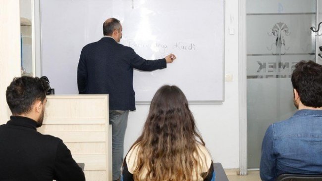 Kürtçeye yoğun ilgi nedeniyle yeni sınıf açıldı