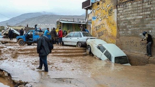 İran’da sel: 400 köy sular altında
