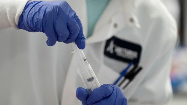 Rusya duyurdu: Koronavirüs aşısı insanlarda denenmeye başlanacak
