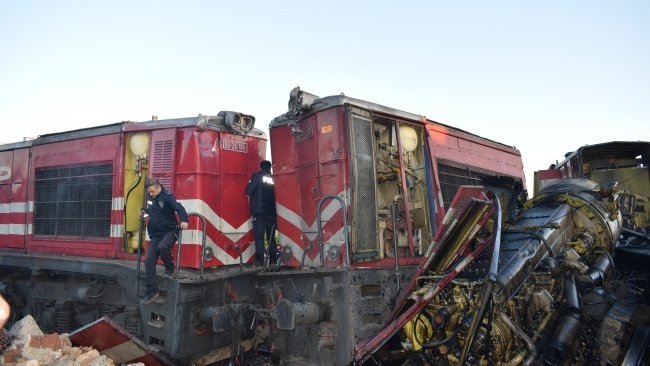 Malatya'da tren kazası: Ölü ve yaralılar var