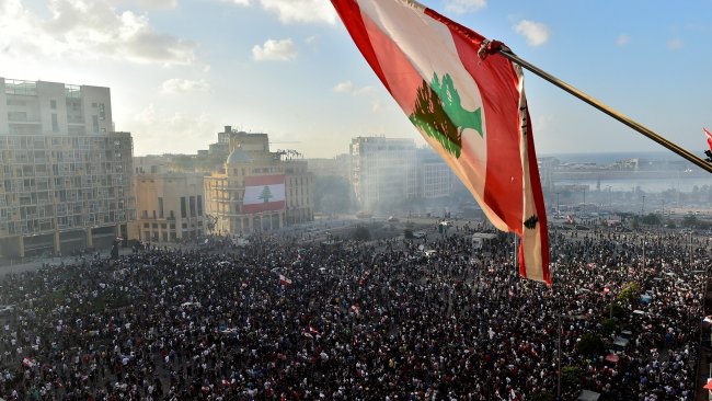 Lübnan'da hükümet istifasını sundu
