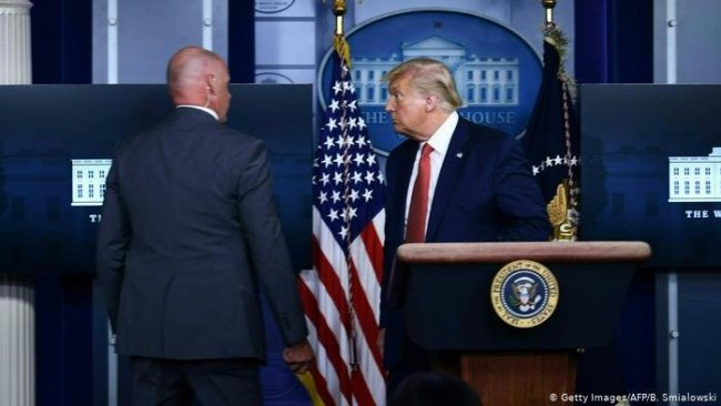 Beyaz Saray'da saldırı alarmı! Trump acilen toplantıdan çıkarıldı