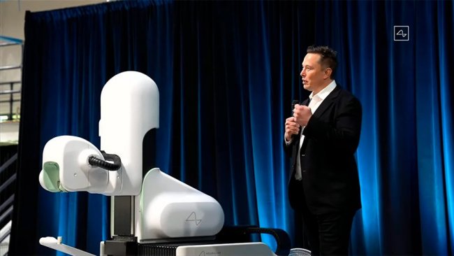 Elon Musk, 'beyin kontrol cihazını' tanıttı
