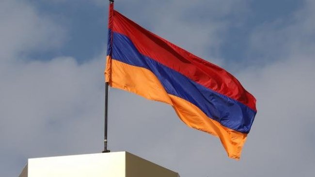 Ermenistan: Azerbaycan, Karabağ’a yönelik harekatın hava kontrolünü Türkiye’ye devretti