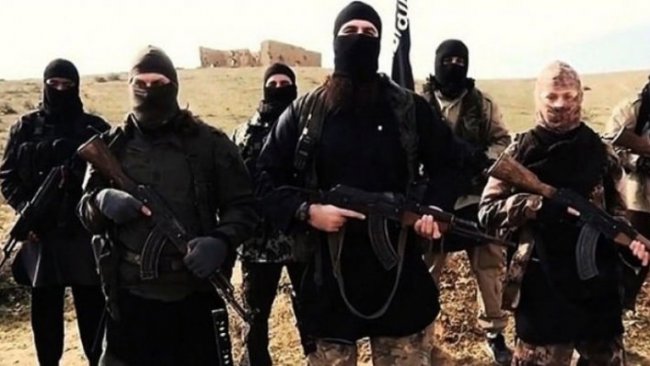 IŞİD'den Deyrezzor'da vahşi infaz!