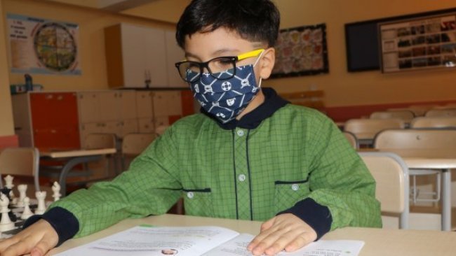 8 yaşındaki Hakkarili çocuk Dünya Matematik Şampiyonu oldu