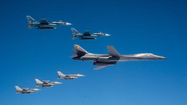 ABD, Rusya'ya karşı Norveç'e bombardıman uçakları konuşlandırıyor