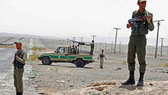 İran güçleri 4 Kürt yurttaşı gözaltına aldı
