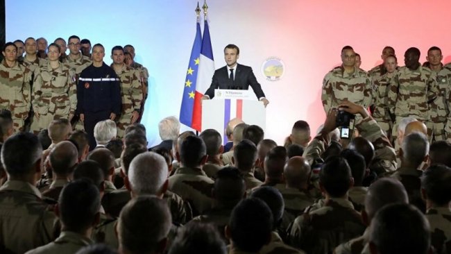 Fransa'da askerlerden Macron'a ikinci 'iç savaş' uyarısı