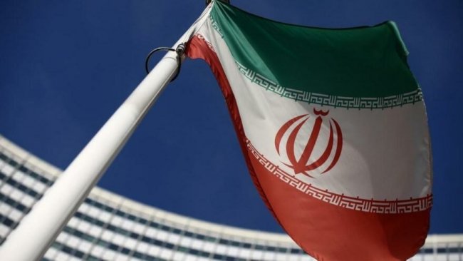 İran'da cumhurbaşkanlığı için 3 aday daha