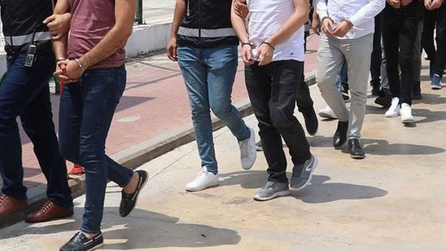 Diyarbakır'da 18 kişiye gözaltı