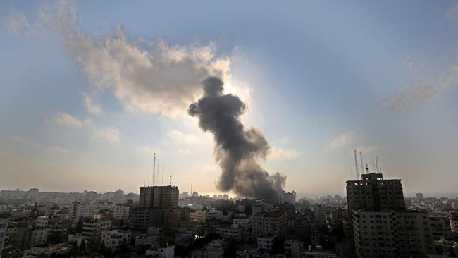 İsrail'den Gazze'ye hava saldırısı, Hamas'tan 'karşılık verme' açıklaması