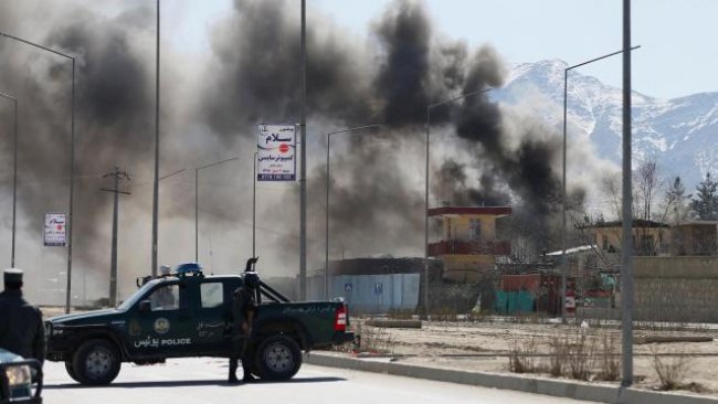 Taliban Afganistan'da 24 saatte 3 ilçeyi daha kontrolüne aldı