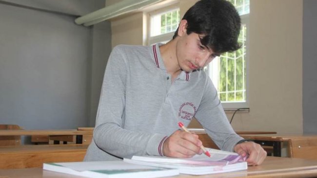 Rojavalı öğrenci Dılyar Sefo LGS sınavında Türkiye birincisi oldu
