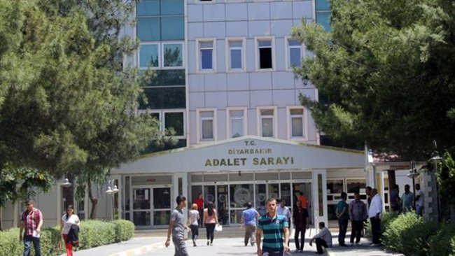 Diyarbakır’da 65 kişi tutuklandı