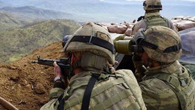 Hakurk'ta çatışma: 2 asker hayatını kaybetti