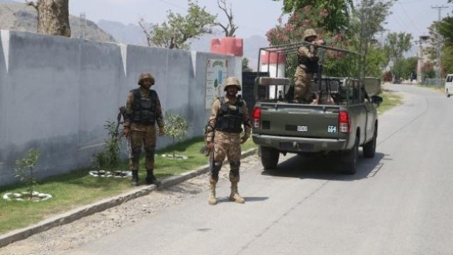 Afganistan Savunma Bakanı'nın evine bombalı saldırı