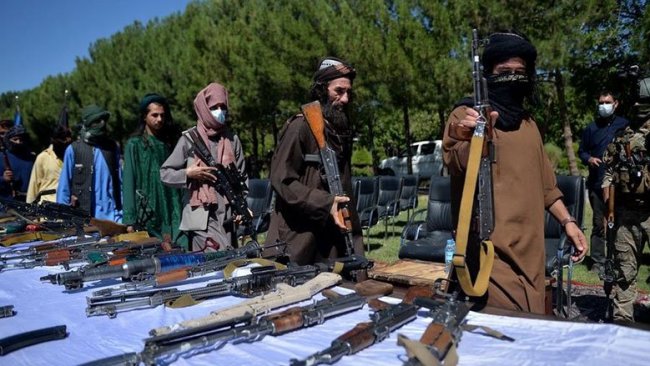 Taliban'dan ABD'ye uyarı: Afganistan'ı terk edin!