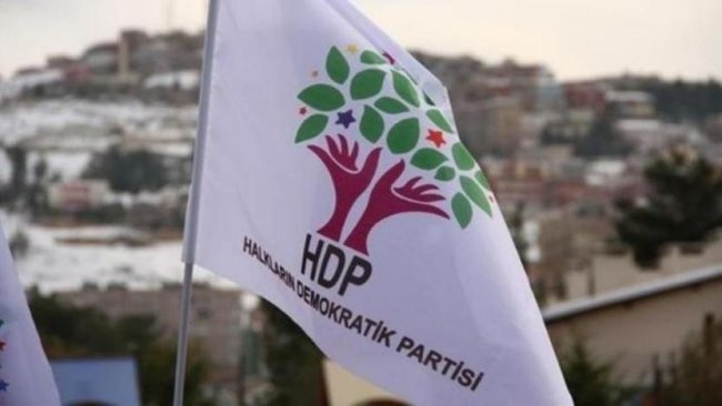 İzmir'de HDP ilçe başkanlarının da bulunduğu 17 kişi gözaltına alındı