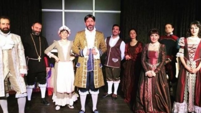 Mardin'de Kürtçe tiyatro oyununa valilik engeli