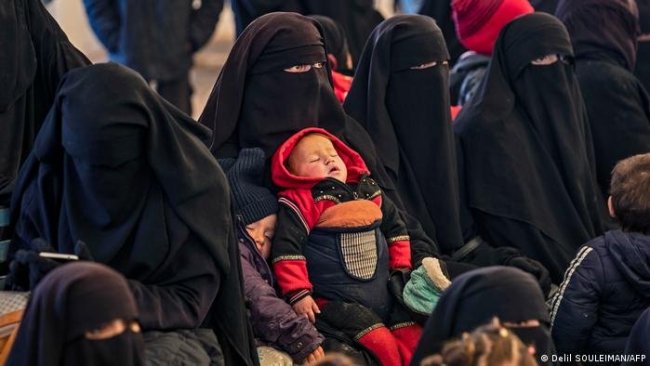 Özerk Yönetim, ailesi IŞİD’li kızları İsviçre'ye teslim etti