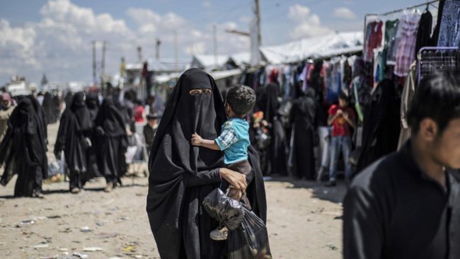 IŞİD'in kol gezdiği Suriyeli mülteci kampında hızla artan cinayetler