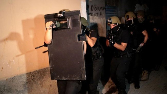 Adana'da IŞİD operasyonu: 13 gözaltı kararı