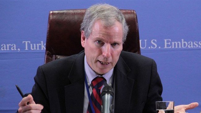 ABD'nin eski Suriye Büyükelçisi’den Rojava için uyarı: 'Sonsuza dek sürmez'