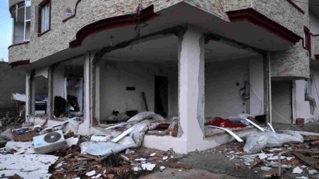Cizre'de mutfak tüpü patlaması: Yaralılar var