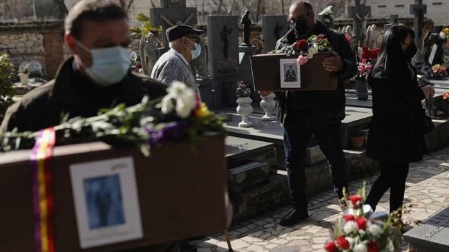 İspanya’da Franco dönemi kurbanı kişilerin kemik kalıntıları 82 yıl sonra ailelere verildi