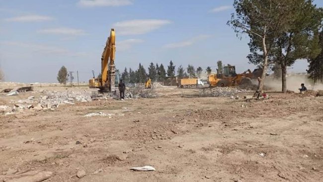 Hamza Tugayı, Serêkaniyê’de 9 Kürt ailenin evlerini yerlebir etti
