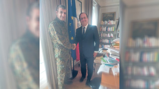 YPG Sözcüsü ve François Hollande arasında önemli görüşme