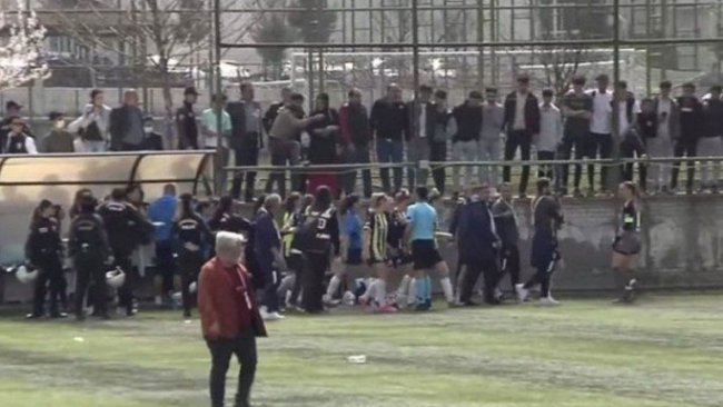 Amedspor Fenerbahçe maçında kavga çıktı