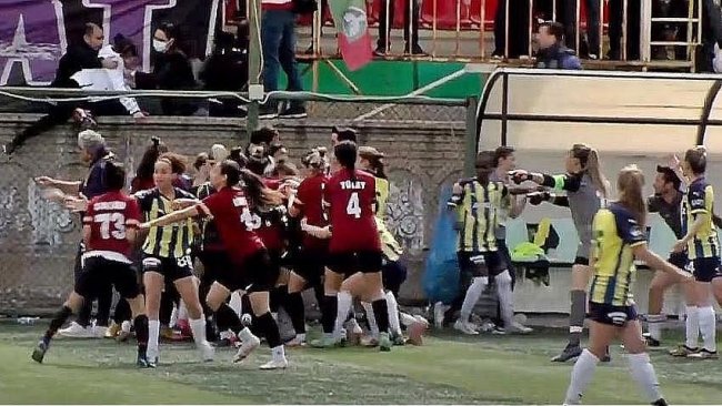 TFF'den Amedspor'lu 5 oyuncuya men cezası