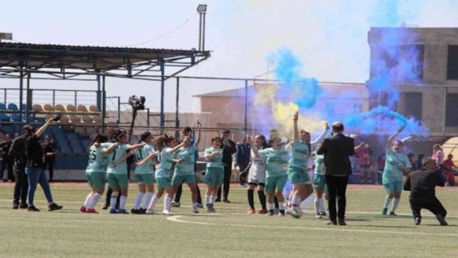 Şırnak Nuhspor Kadın Futbol Takımı 1. Lig'e yükseldi