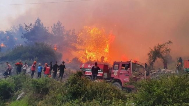 Hatay'da orman yangını: Havadan müdahale edilemiyor