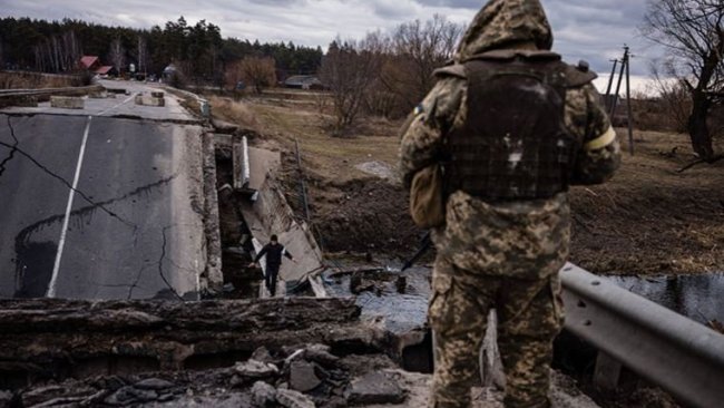 Rusya açıkladı: 'Odesa'da silahların bulunduğu hangarı vurduk'