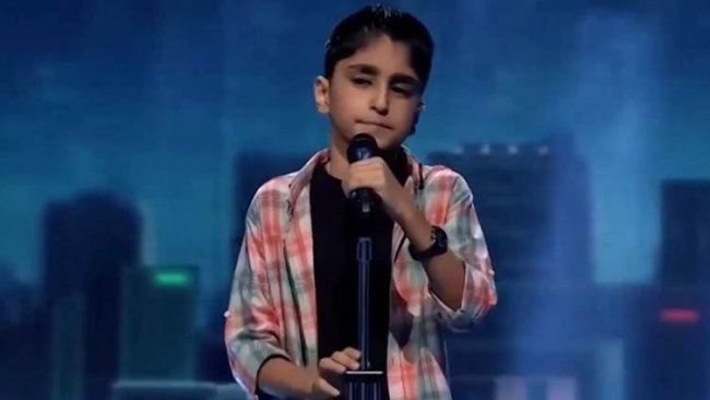 13 yaşındaki Kürt çocuk seslendirdiği şarkı ile herkesi kendisine hayran bıraktı