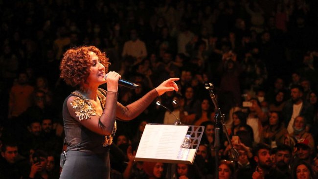 AKP’li belediyeden Aynur Doğan konserine iptal.
