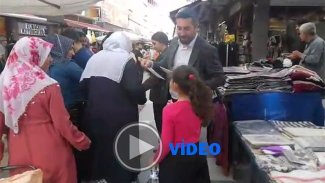 HezKurd, Kürt Dil Bayram'ında Diyarbakır'da Kürt Alfabesi'nin bulunduğu binlerce kart dağıttı