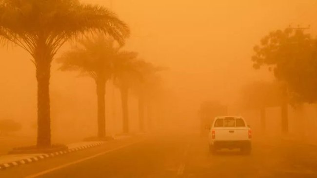 Irak'ta kum fırtınası alarmı! Resmi tatil ilan edildi