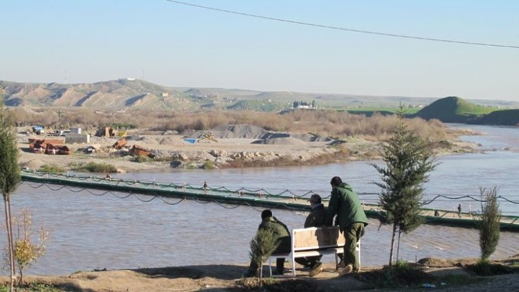 Rojava’da bir günde 5 kişi Fırat nehrinde boğuldu