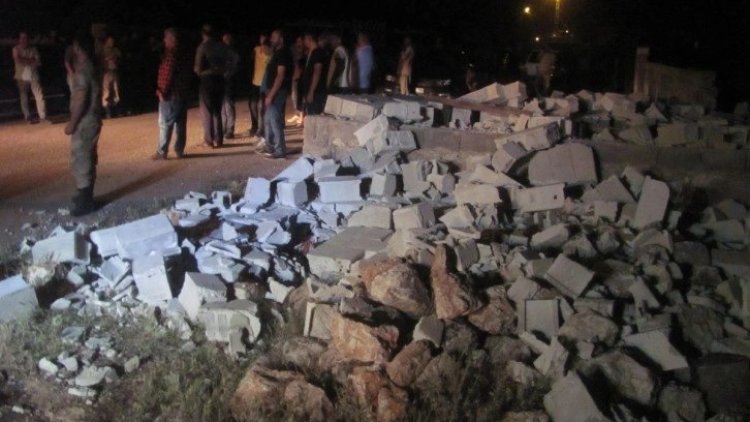 Antep'te çöken duvarın altında kalan 2 çocuk hayatını kaybetti, 3 yaralı