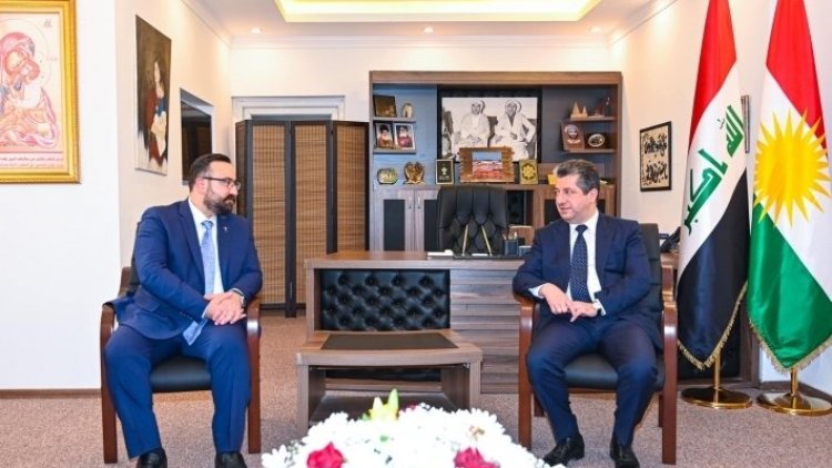 Başbakanı Mesrur Barzani, İletişim ve Ulaştırma Bakanlığı'nı ziyaret etti.