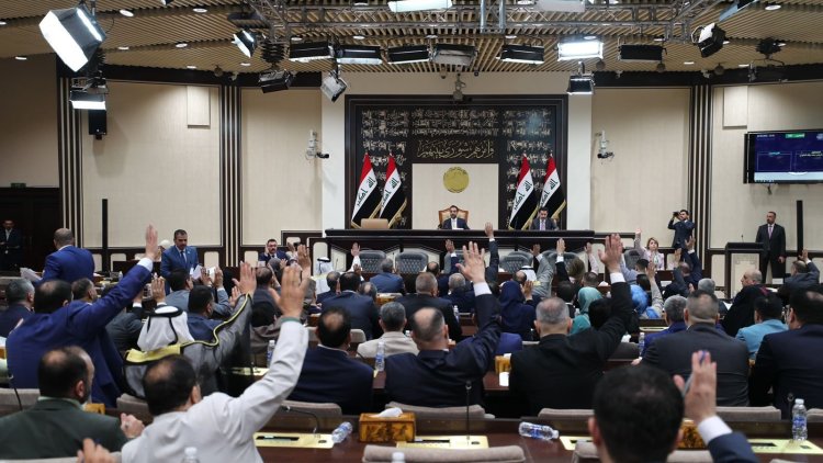 Iraklı milletvekilleri Mesud Barzani'nin yeni hükümet vizyonunu benimsiyor