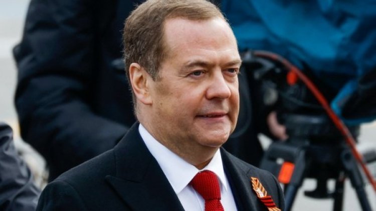 Dimitri Medvedev'den 3. Dünya Savaşı uyarısı