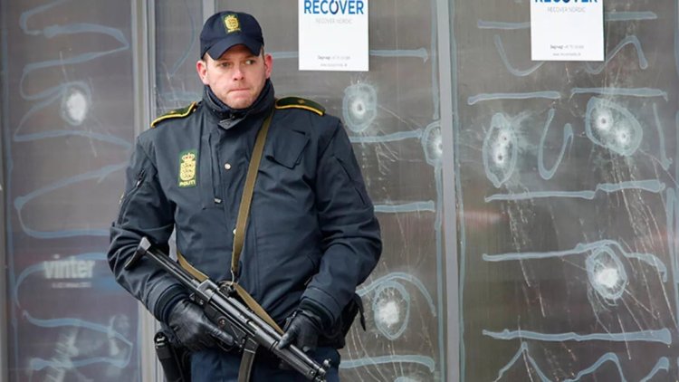 Danimarka’da  alışveriş merkezinde silah saldırı: Çok sayıda kişi vuruldu